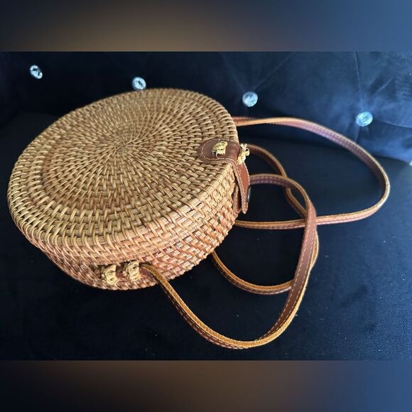 Handwoven Rattan Circle Bag -
Boho Bali Charm - Picture 12 of 14